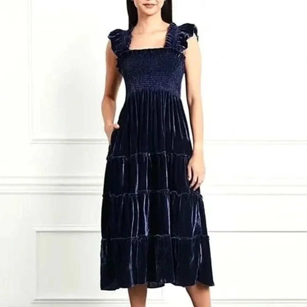 Hill House Ellie Nap Dress in Navy Velvet Medium - Picture 2 of 3